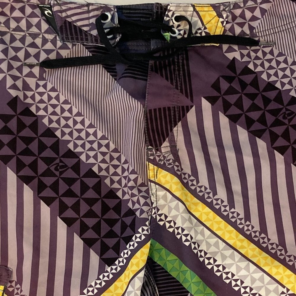 Rip Curl Multicolored Geometric Design Board Shor… - image 2